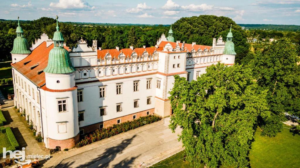 Zamek W Baranowie Sandomierskim Баранув-Сандомирський Екстер'єр фото