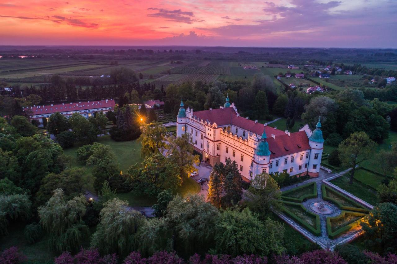 Zamek W Baranowie Sandomierskim Баранув-Сандомирський Екстер'єр фото